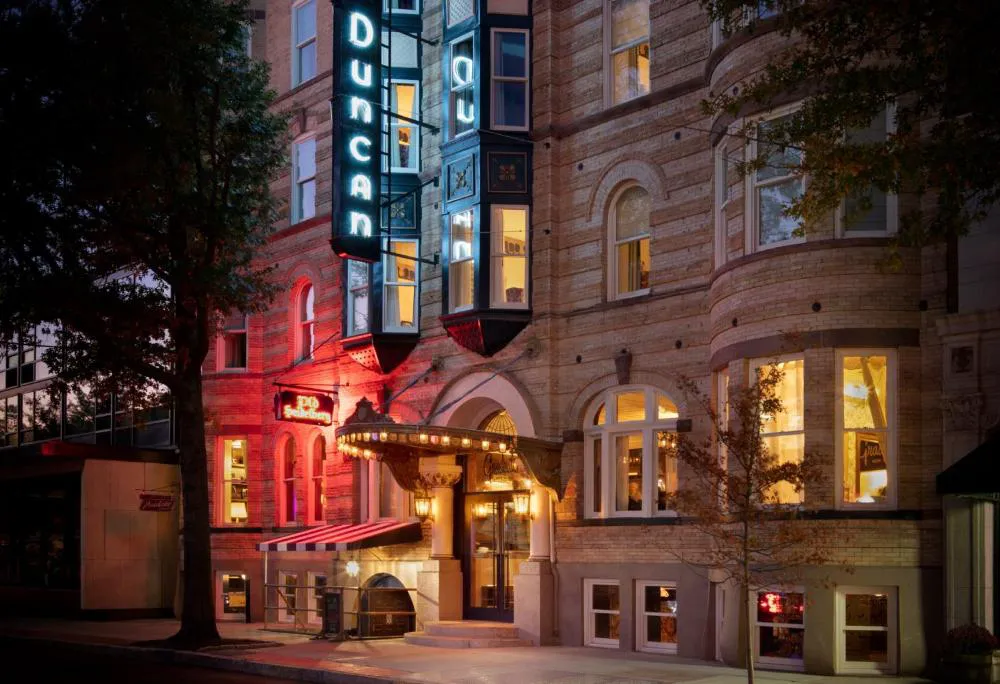 Graduate by Hilton New Haven hotel hero