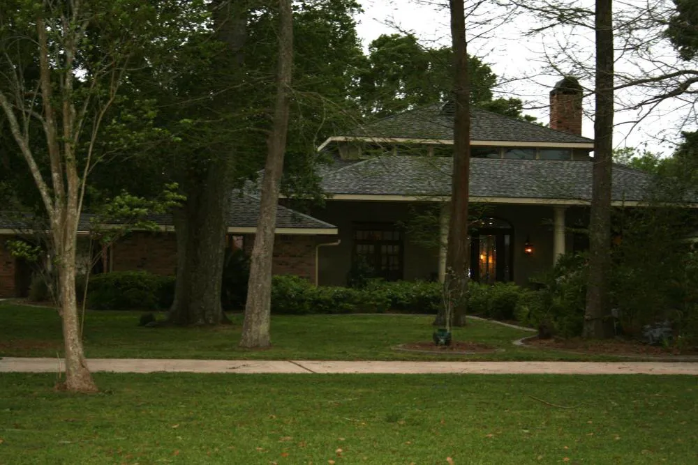 Louisiana Cajun Mansion hotel hero