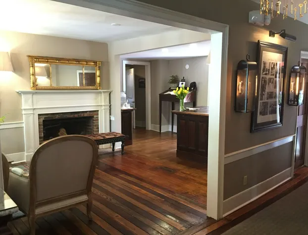 The Buxton Inn hotel detail image 2