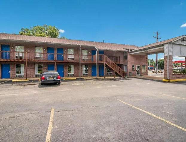 Rodeway Inn Bolivar hotel detail image 2