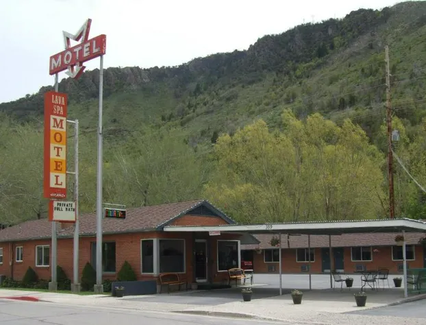 Lava Spa Motel & RV Park hotel detail image 1