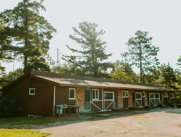 Silver Rapids Lodge hotel detail image 1