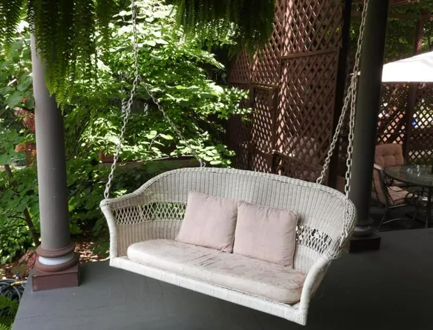 Champaign Garden Inn hotel detail image 3