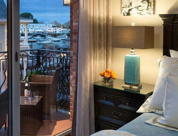 16 Bay View hotel detail image 4