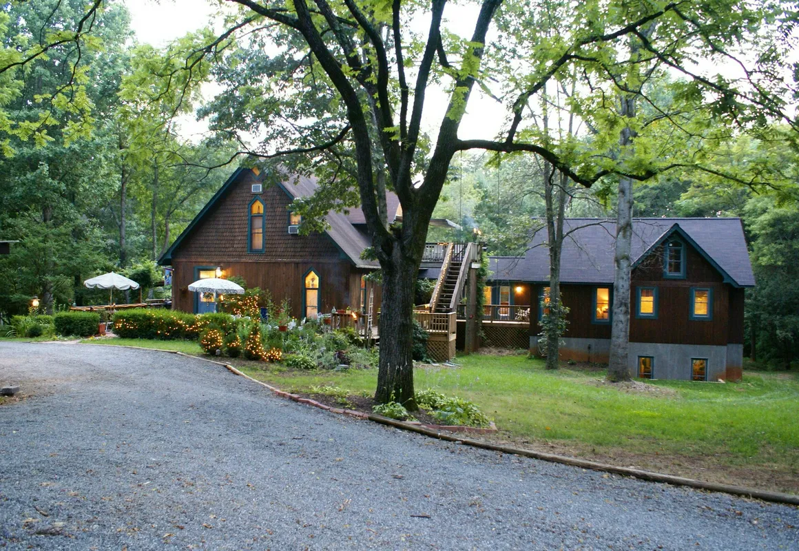 The Ebenezer House Bed & Breakfast hotel hero