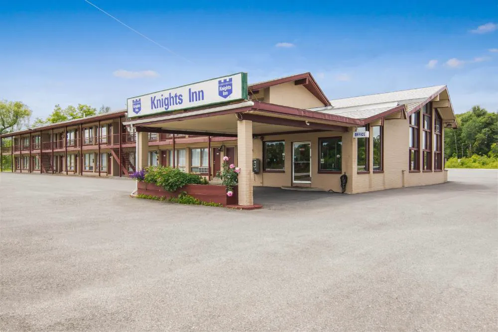 Knights Inn Amsterdam hotel hero