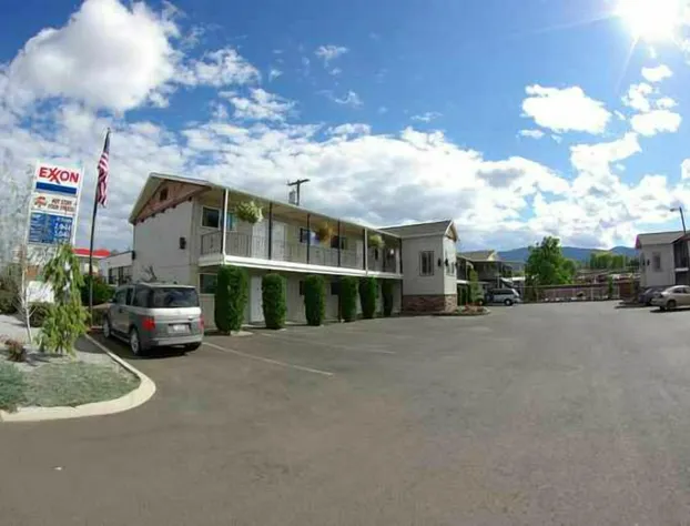 Gateway Inn hotel detail image 1