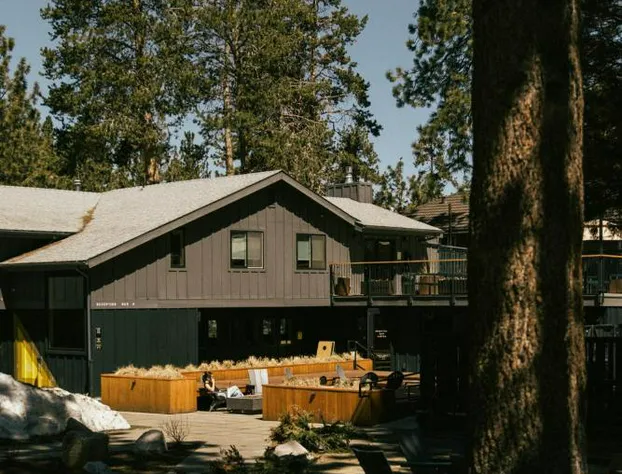 The Coachman Hotel hotel detail image 4