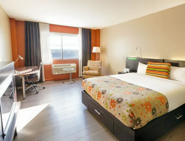 Jaro Hotel Must Quebec hotel detail image 2