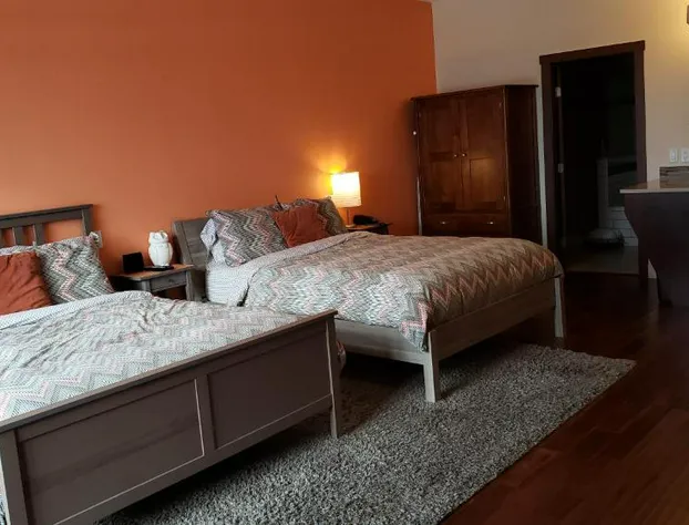 Hillcrest Farm Market B&B hotel detail image 3