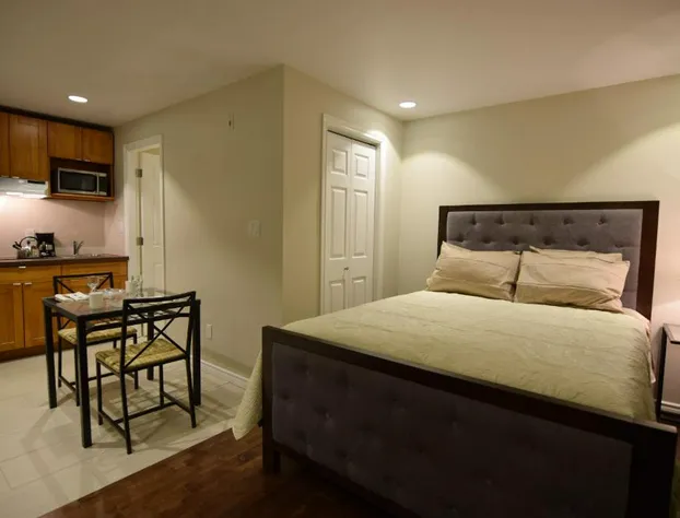 The Lion Inn & Suites hotel detail image 4