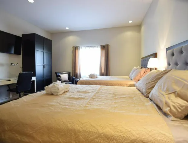 The Lion Inn & Suites hotel detail image 3