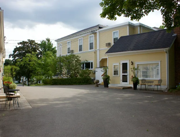 Tattingstone Inn hotel detail image 4