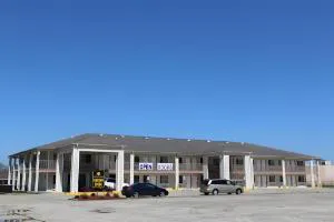 Western Inn hotel hero