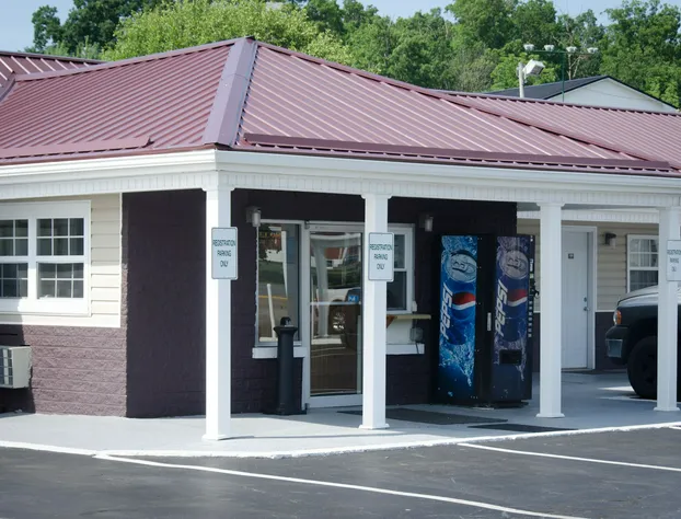 Turnpike Motel hotel detail image 3