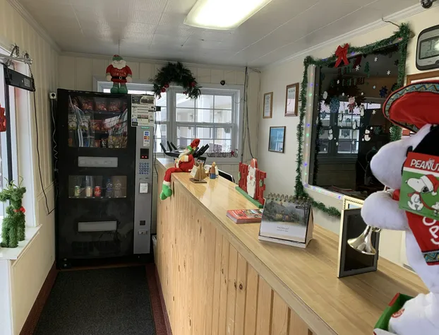 Turnpike Motel hotel detail image 4