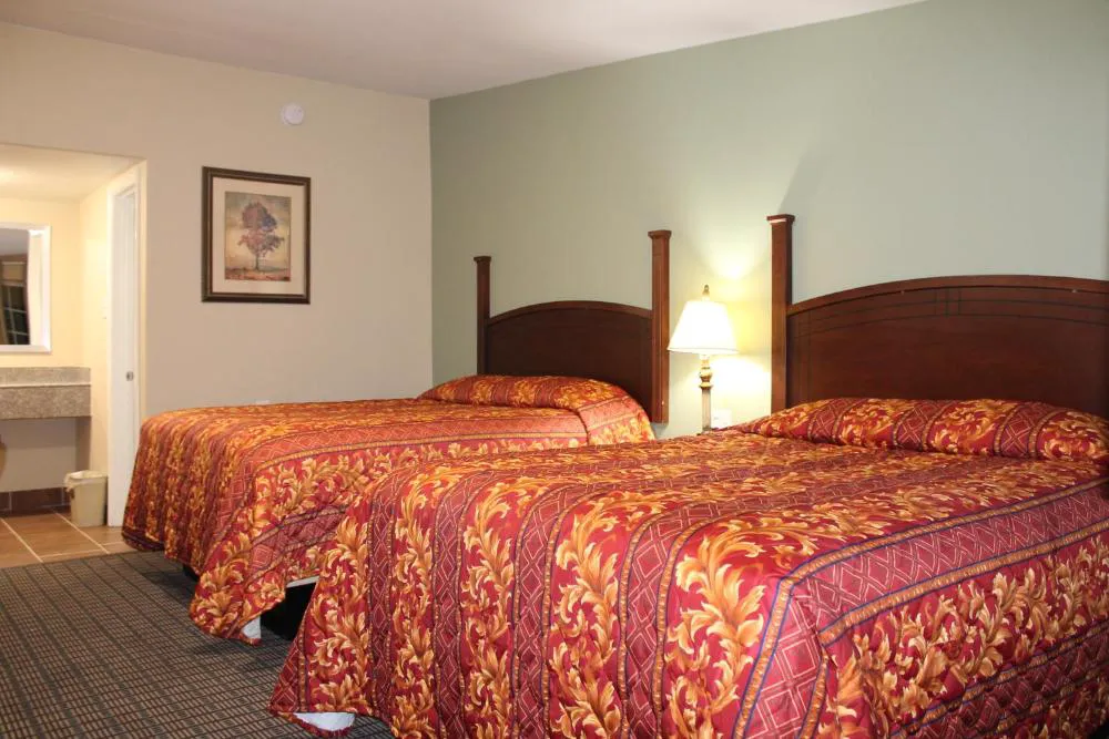 American Inn & Suites hotel hero