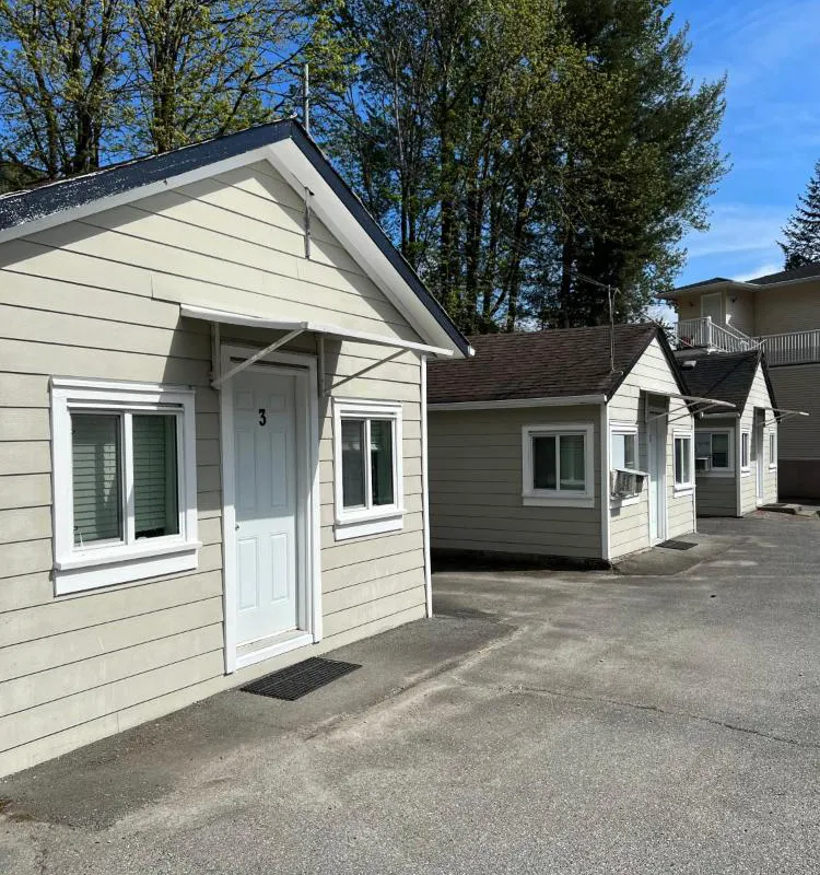 Lake Errock Motel hotel hero