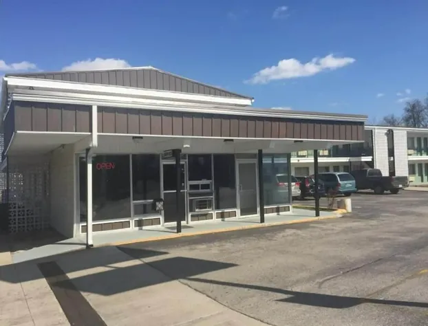 University Lodge Motel hotel detail image 1