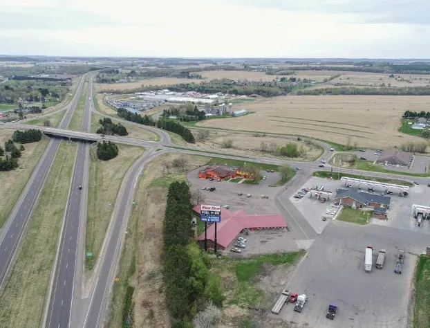 Bloomer Inn & Suites hotel detail image 4