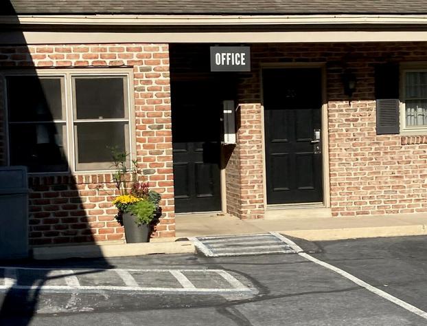 Country Squire Inn and Suites hotel detail image 4