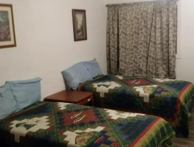 Tarragon Motel hotel detail image 4