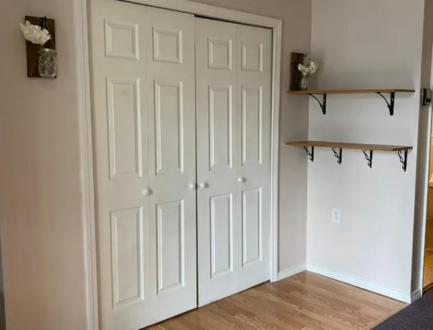 Barberry Court Motel hotel detail image 3