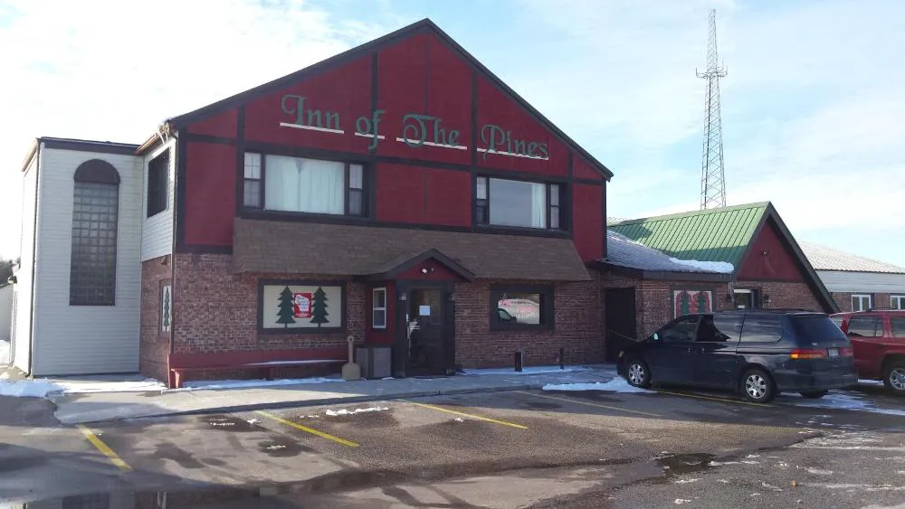 Inn of the Pines hotel hero