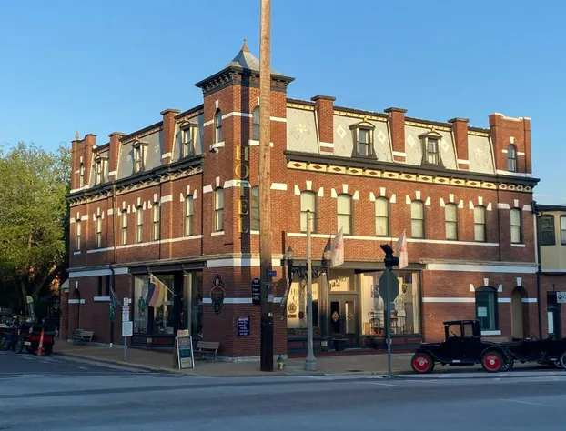 Hermann Crown Suites hotel detail image 3