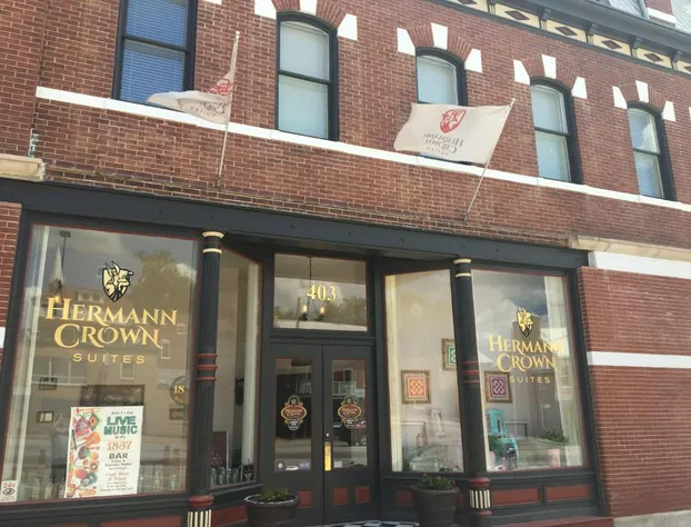 Hermann Crown Suites hotel detail image 4