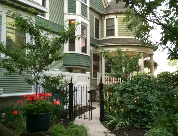 Ginkgo Tree Inn hotel detail image 2