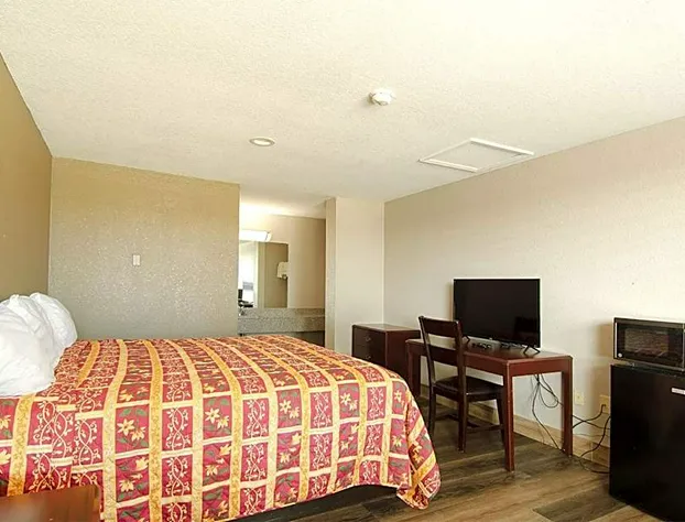 Town and Country INN hotel detail image 4