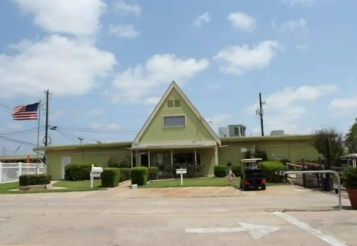 Austin Lone Star RV Resort hotel hero