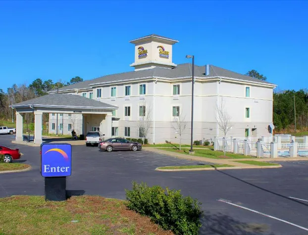 Sleep Inn & Suites Evergreen I-65 hotel detail image 1