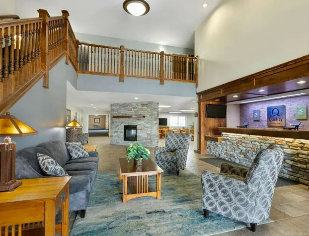 Quality Inn & Suites Fort Madison near Hwy 61 hotel detail image 3