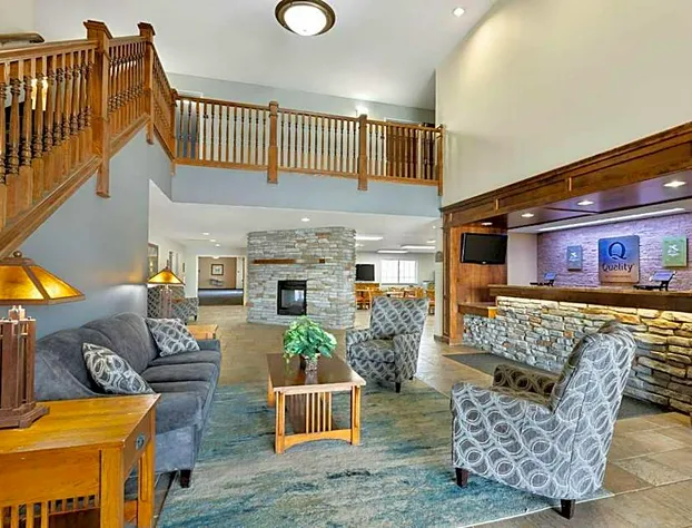 Quality Inn & Suites Fort Madison near Hwy 61 hotel detail image 3