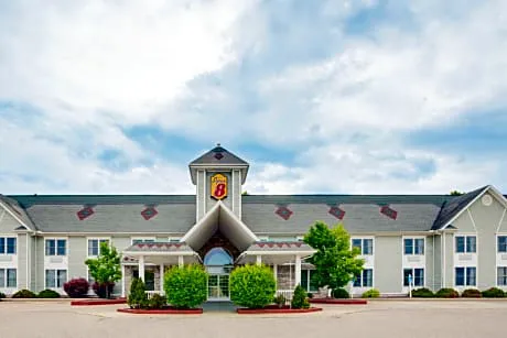 Super 8 by Wyndham Brooklyn hotel hero