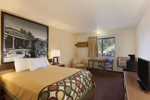 Super 8 by Wyndham Wall hotel detail image 2