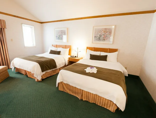 Pinestone Resort & Conference Centre hotel detail image 2