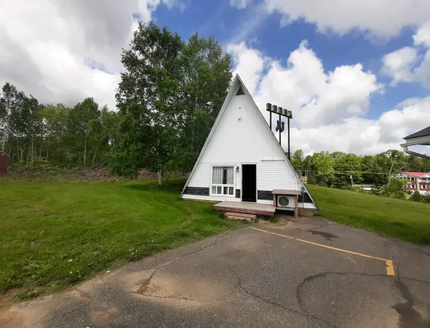 Howard Johnson by Wyndham Woodstock NB hotel detail image 2