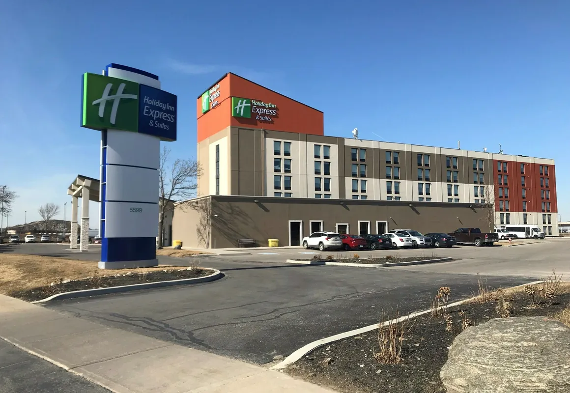 Holiday Inn Express & Suites Toronto Airport West by IHG hotel hero