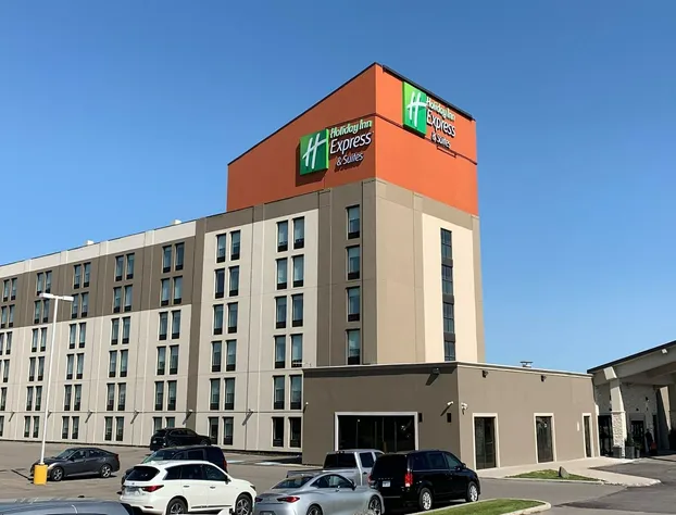 Holiday Inn Express & Suites Toronto Airport West by IHG hotel detail image 1