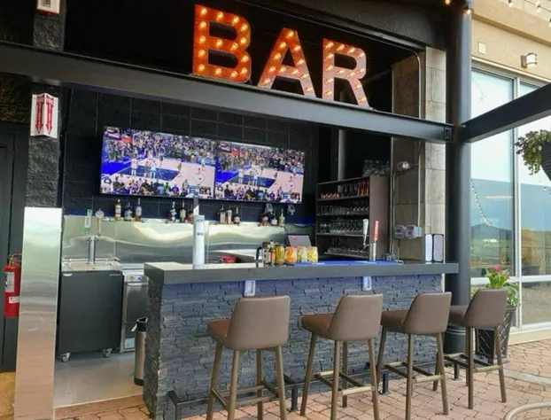 Courtyard by Marriott Edmonton Downtown hotel detail image 4