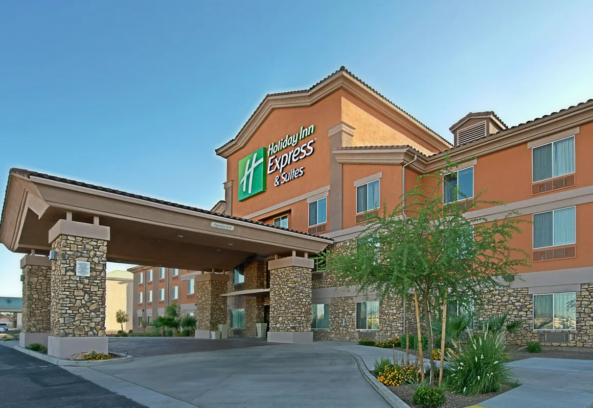 Holiday Inn Express & Suites Tucson by IHG hotel hero