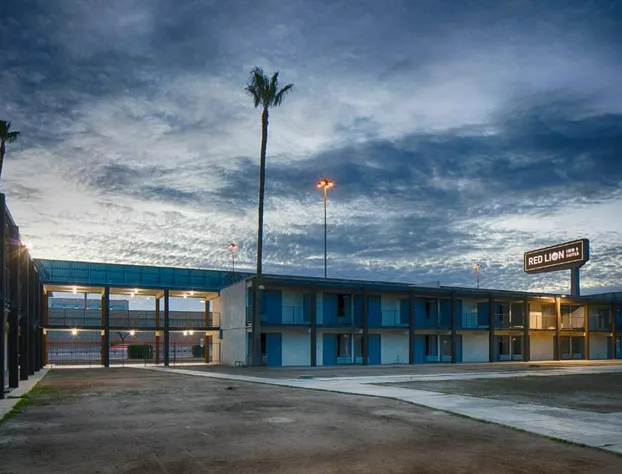 Red Lion Inn & Suites Tucson Downtown hotel detail image 1