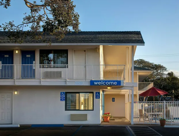 Motel 6 Monterey, CA hotel detail image 2