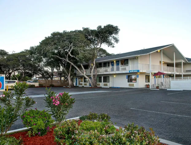 Motel 6 Monterey, CA hotel detail image 4