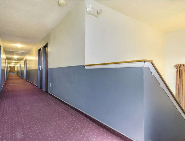 Super 8 by Wyndham Limon hotel detail image 4