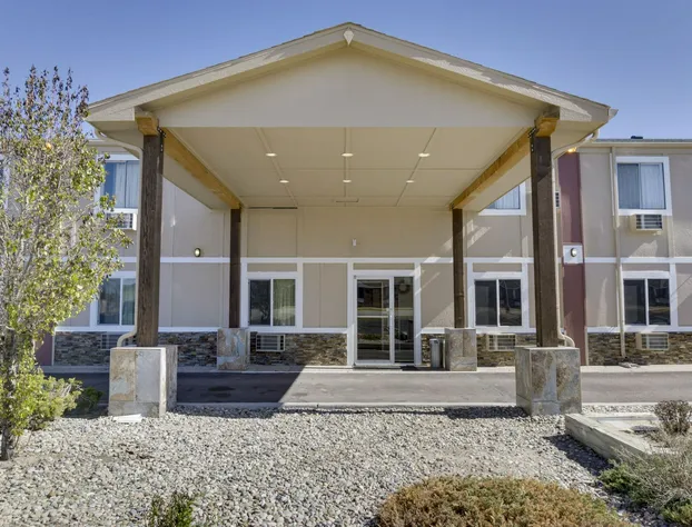 Super 8 by Wyndham Limon hotel detail image 2