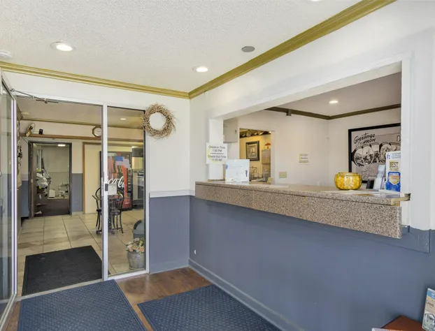 Super 8 by Wyndham Limon hotel detail image 4